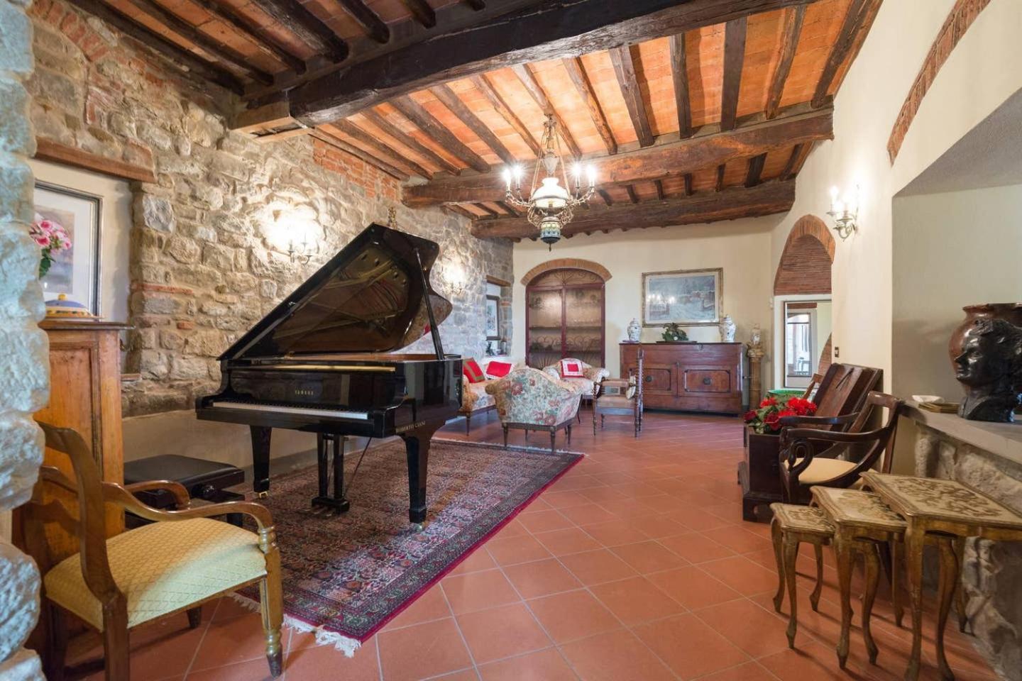 Agriturismo Fattoria Celle ฟิลยีเน วัลดาร์โน ห้อง รูปภาพ